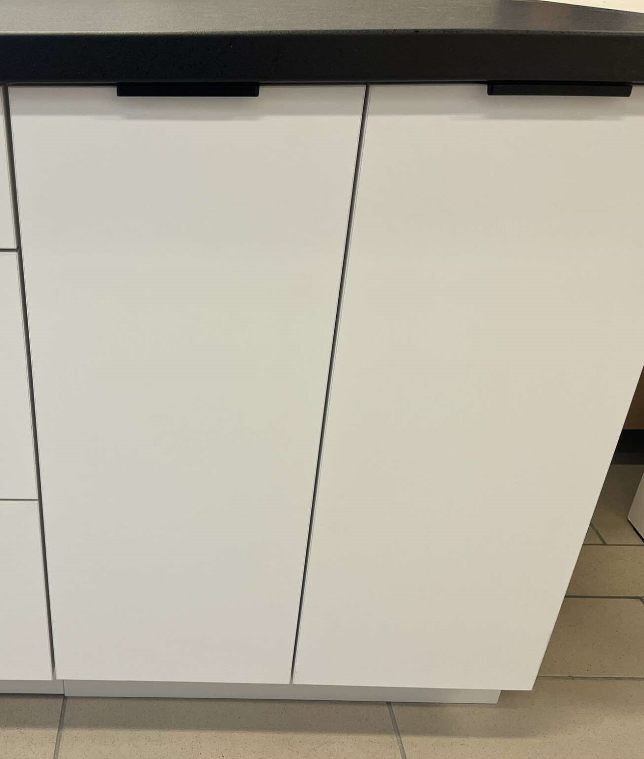 ITA D 8 valge alumine kapp 80cm